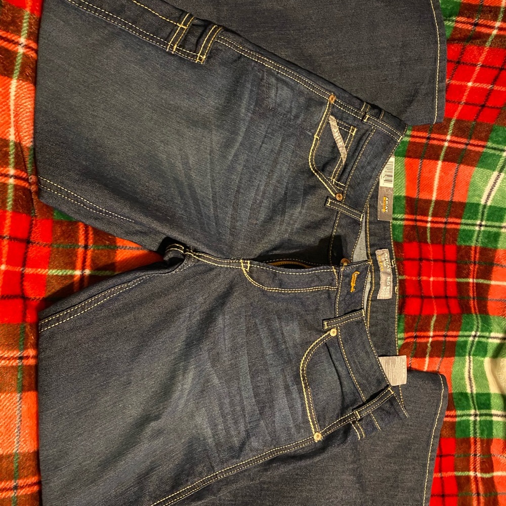 Women’s ariat jeans new with tags